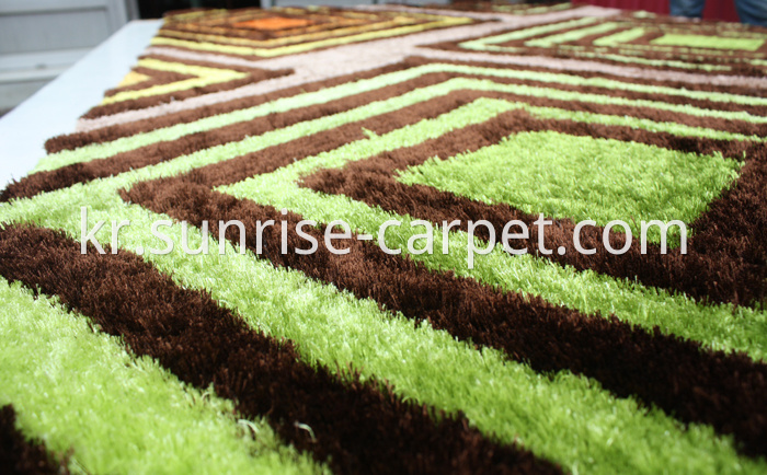 Polyester Shaggy Rug with 3D design